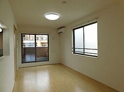 モデッサ・V 302 3階1LDKのリビング/ダイニング