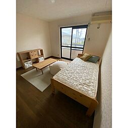 国見パーソナルIII 101 1階1Kのリビング/ダイニング