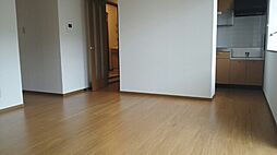 メゾン・サンパティーク 202 2階2LDKのリビング/ダイニング