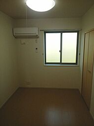 クリサンセマム湯山 101 1階1LDKのリビング/ダイニング