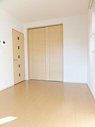 プール・トゥジュール 202 2階1LDKのリビング/ダイニング