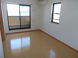 グリーンフォーレストIII 203 2階2LDKのリビング/ダイニング