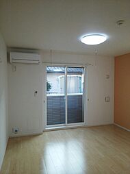 プロスペール　II 102 1階ワンルームのリビング/ダイニング