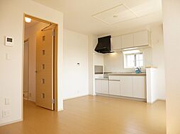 ブローテ 101 1階1LDKのリビング/ダイニング