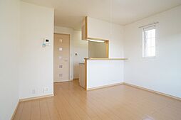 グランディールＢ 201 2階1LDKのリビング/ダイニング