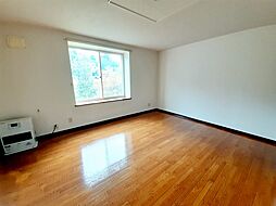 クレストール石山 101 1階2LDKのリビング/ダイニング