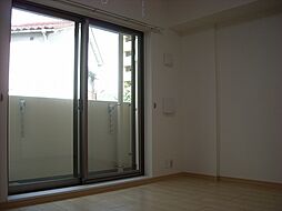 リトルマーメイド 202 2階1Kのリビング/ダイニング