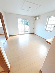 カーサ・フィオーレＡ 104 1階2LDKのリビング/ダイニング