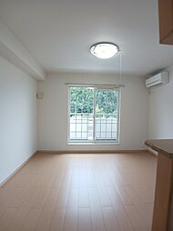 ソレイユ 205 2階1LDKのリビング/ダイニング