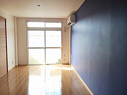 エルディムロックスプリングＡ 201 2階1LDKのリビング/ダイニング