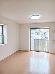 サン　ミリュー 101 1階ワンルームのリビング/ダイニング