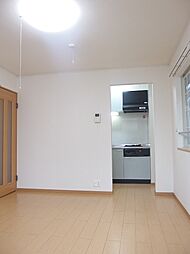 東急田園都市線 三軒茶屋駅 徒歩9分の賃貸アパート 2階1Kのリビング/ダイニング