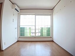 グリーンフィールドＥ棟 201 2階2LDKのリビング/ダイニング