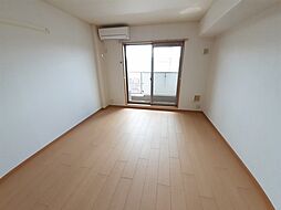 カルムアビタシオン大将軍II 204 2階1Kのリビング/ダイニング