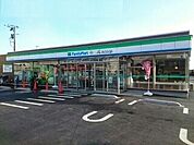 【スーパー】ファミリーマートＡコープ湯野店まで600ｍ