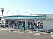 【コンビニエンスストア】ファミリーマート西尾今川町東店まで300ｍ