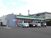 【コンビニエンスストア】ファミリーマート末吉上町店まで210ｍ