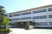 【小学校】角田市立桜小学校まで200ｍ