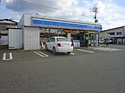 【コンビニエンスストア】ローソン秋田仁井田本町店まで542ｍ