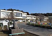 【小学校】市立豊田小学校まで550ｍ