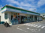 【コンビニエンスストア】ファミリーマート福川南町店まで1500ｍ