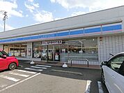【コンビニエンスストア】ローソン垂井綾戸口店まで500ｍ