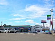 【コンビニエンスストア】ファミリーマート桑名安永東店まで850ｍ