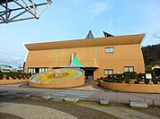 【図書館】ふるさと多度文学館まで2100ｍ