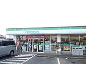 【コンビニエンスストア】ファミリーマート下野祇園店まで550ｍ