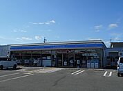 【コンビニエンスストア】ローソン 香芝上中店まで200ｍ