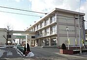 【小学校】八戸市立田面木小学校まで400ｍ