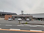 【コンビニエンスストア】セブンイレブン原町日の出町店まで300ｍ