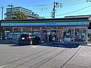 【コンビニエンスストア】ファミリーマート上尾日産通り店まで750ｍ
