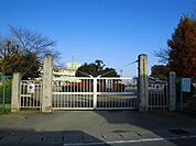【小学校】佐野市立界小学校まで2100ｍ