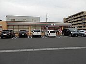 【コンビニエンスストア】セブンイレブン竜南1丁目店まで550ｍ