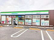 【コンビニエンスストア】ファミリーマート野田梅郷南店まで300ｍ
