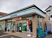 【コンビニエンスストア】ファミリーマートまで600ｍ