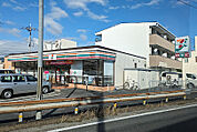 【コンビニエンスストア】セブンイレブン東中1丁目店まで2200ｍ