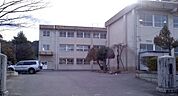 【中学校】渡利中学校まで1900ｍ