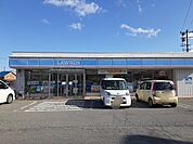 【コンビニエンスストア】ローソン鶴岡桜新町店まで200ｍ