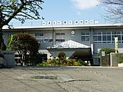 【小学校】豊福小学校まで550ｍ
