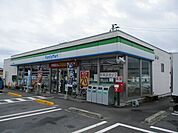 【コンビニエンスストア】ファミリーマート串間西浜店まで220ｍ