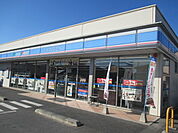 【コンビニエンスストア】ローソン鹿沼上田町店まで750ｍ