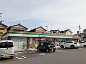 【コンビニエンスストア】ファミリーマート 岡崎羽根西まで700ｍ