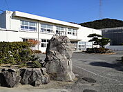 【小学校】鳴門西小学校まで1100ｍ