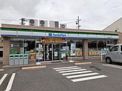 【コンビニエンスストア】ファミリーマート碧南入船町店まで800ｍ