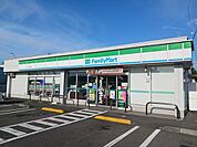 【コンビニエンスストア】ファミリーマート川之江妻鳥店まで106ｍ