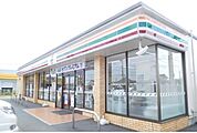 【コンビニエンスストア】セブン-イレブン 大垣島里1丁まで800ｍ