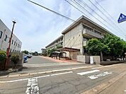 【中学校】三条第三中学校まで900ｍ