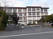 【中学校】境港市立第三中学校まで700ｍ